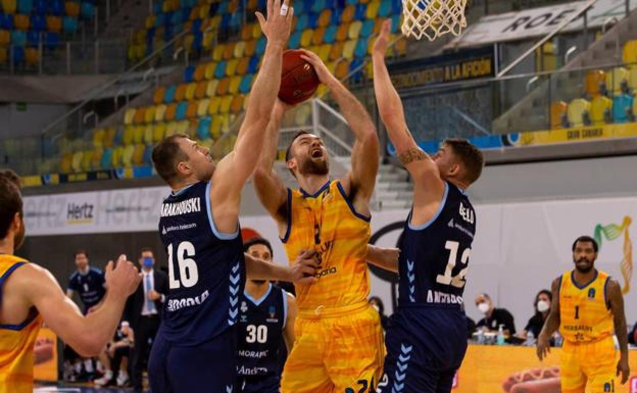 El Granca, entre la obligación de ganar y el milagro absoluto para seguir vivo