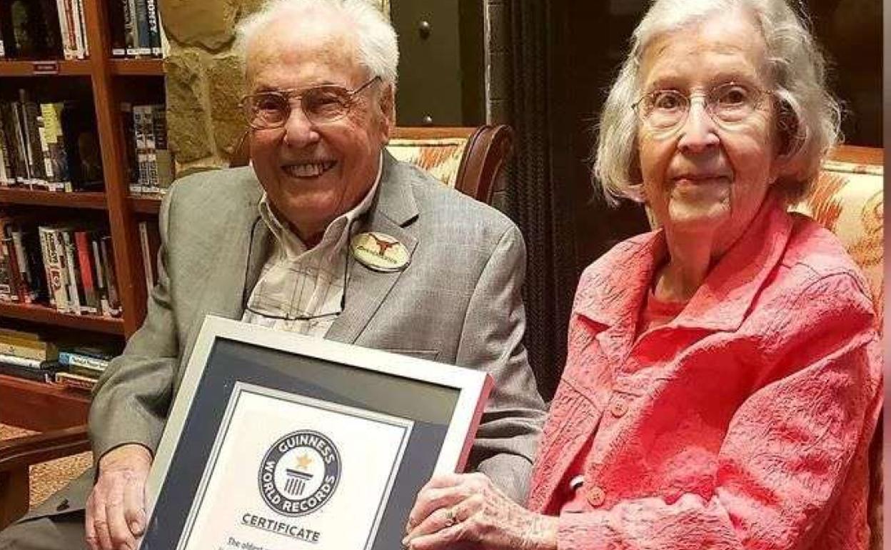 Charlotte Curtis y John Henderson. 80 años de matrimonio. 