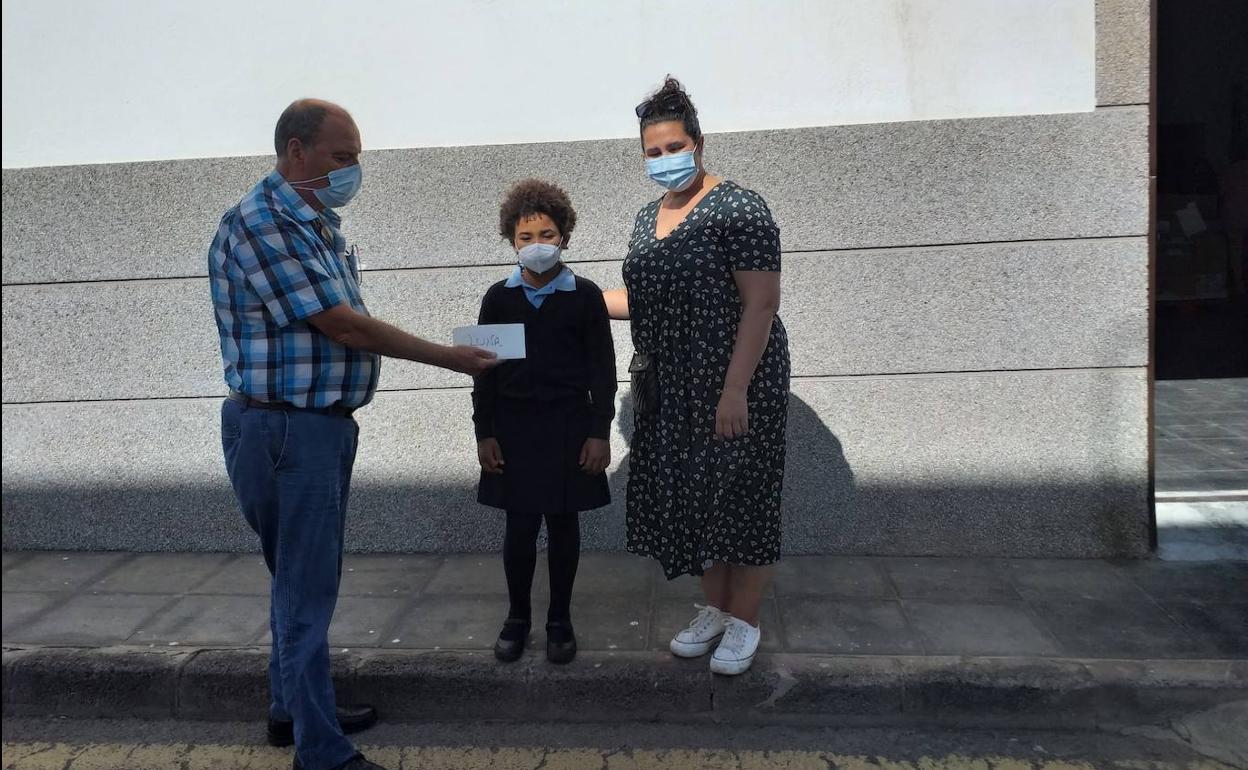 Una niña dona 65 euros para el Banco de Alimentos de Lanzarote