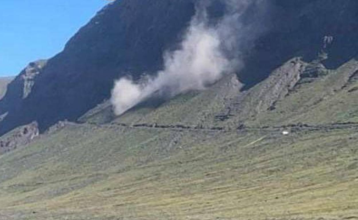 Imagen del desprendimiento ocurrido este martes en el Risco de Famara. 