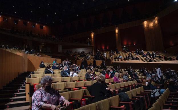 Imagen principal - &#039;Il Trovatore&#039; comienza su andadura en el Auditorio Alfredo Kraus