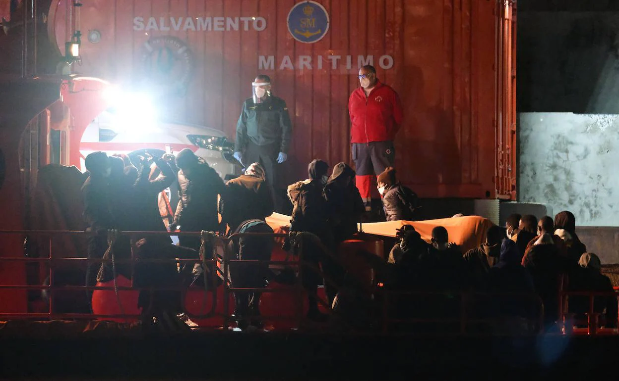 Imagen de archivo de inmigrantes llegando al sur de Fuerteventura. 