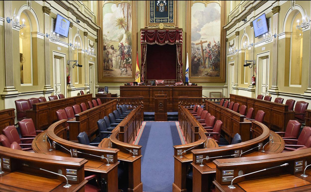 Siga aquí el pleno del Parlamento canario