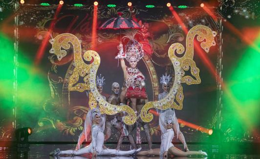 Actuación de drag Vanderbilt. 