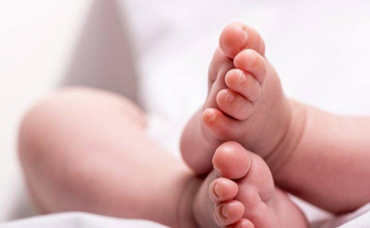 Bajan un 24,1 % los nacimientos en Canarias en enero respecto a 2020