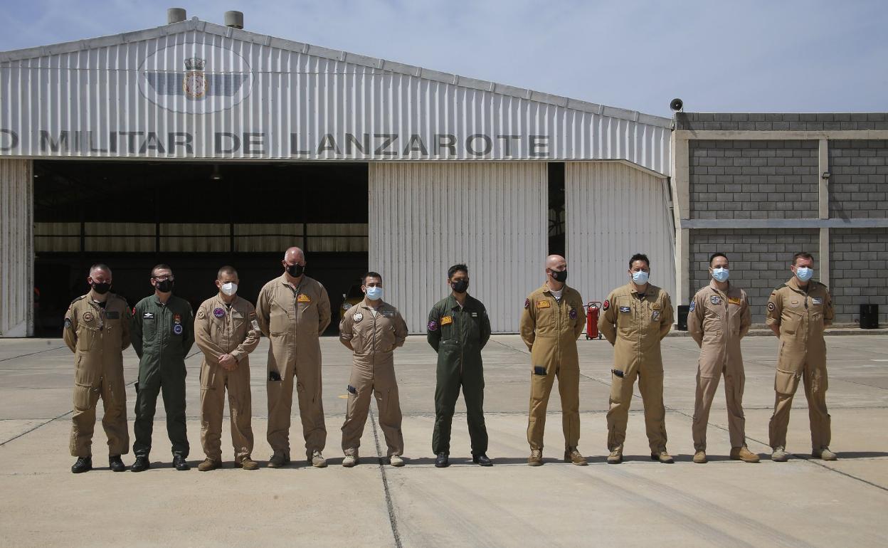 Instructores del operativo hecho por el ETAC en las dos últimas semanas, con Guacimeta de base.