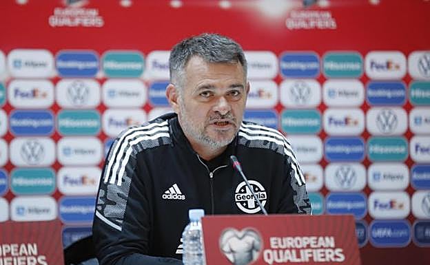 Willy Sagnol, la sorpresa francesa en la que confía Georgia