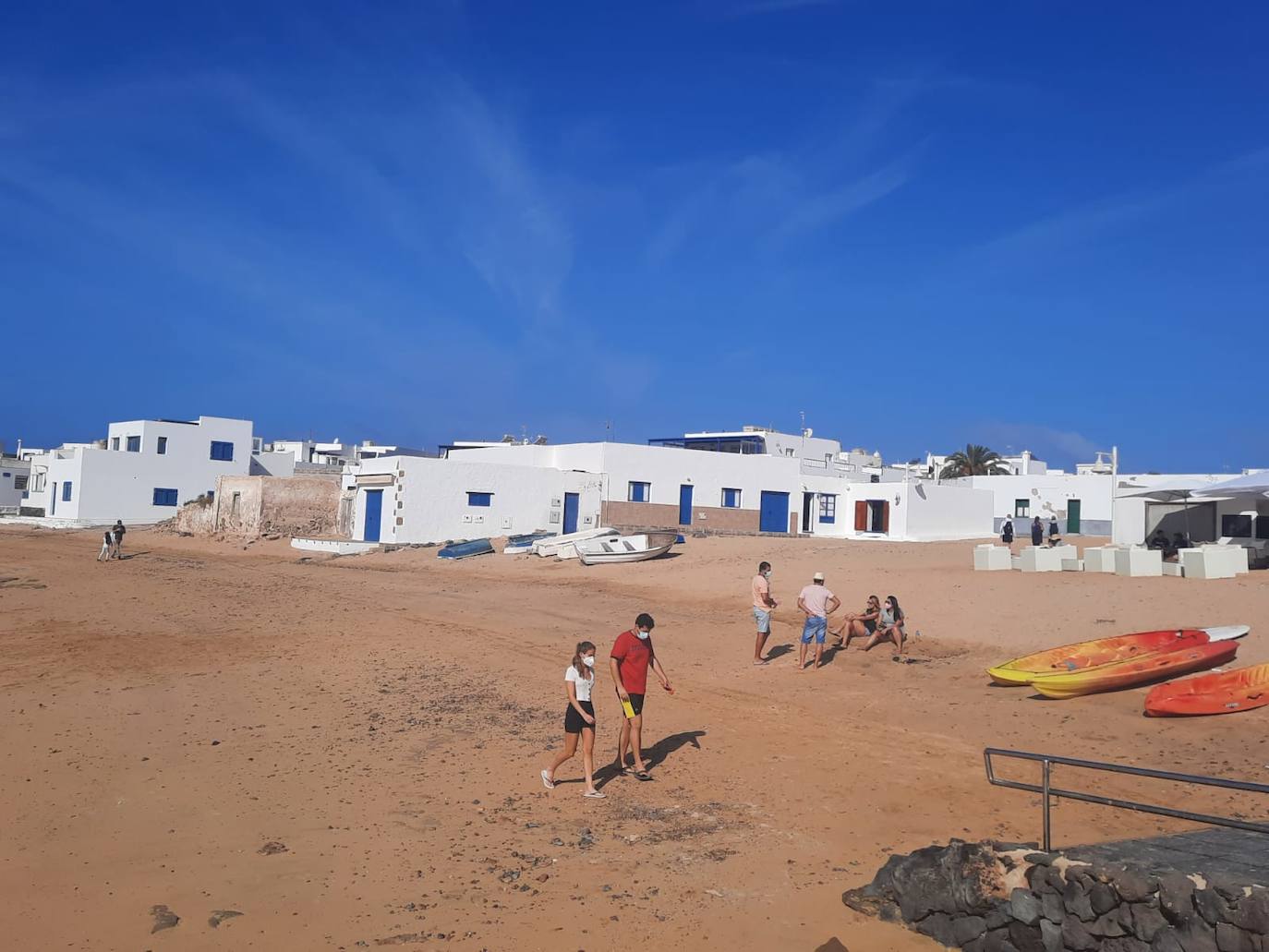 Fotos: La Graciosa cuelga el cartel de lleno esta Semana Santa