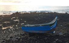 imagen de archivo de una patera. 