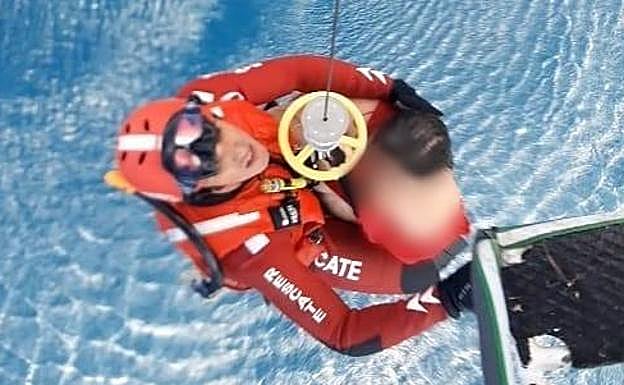 Un momento del rescate. 