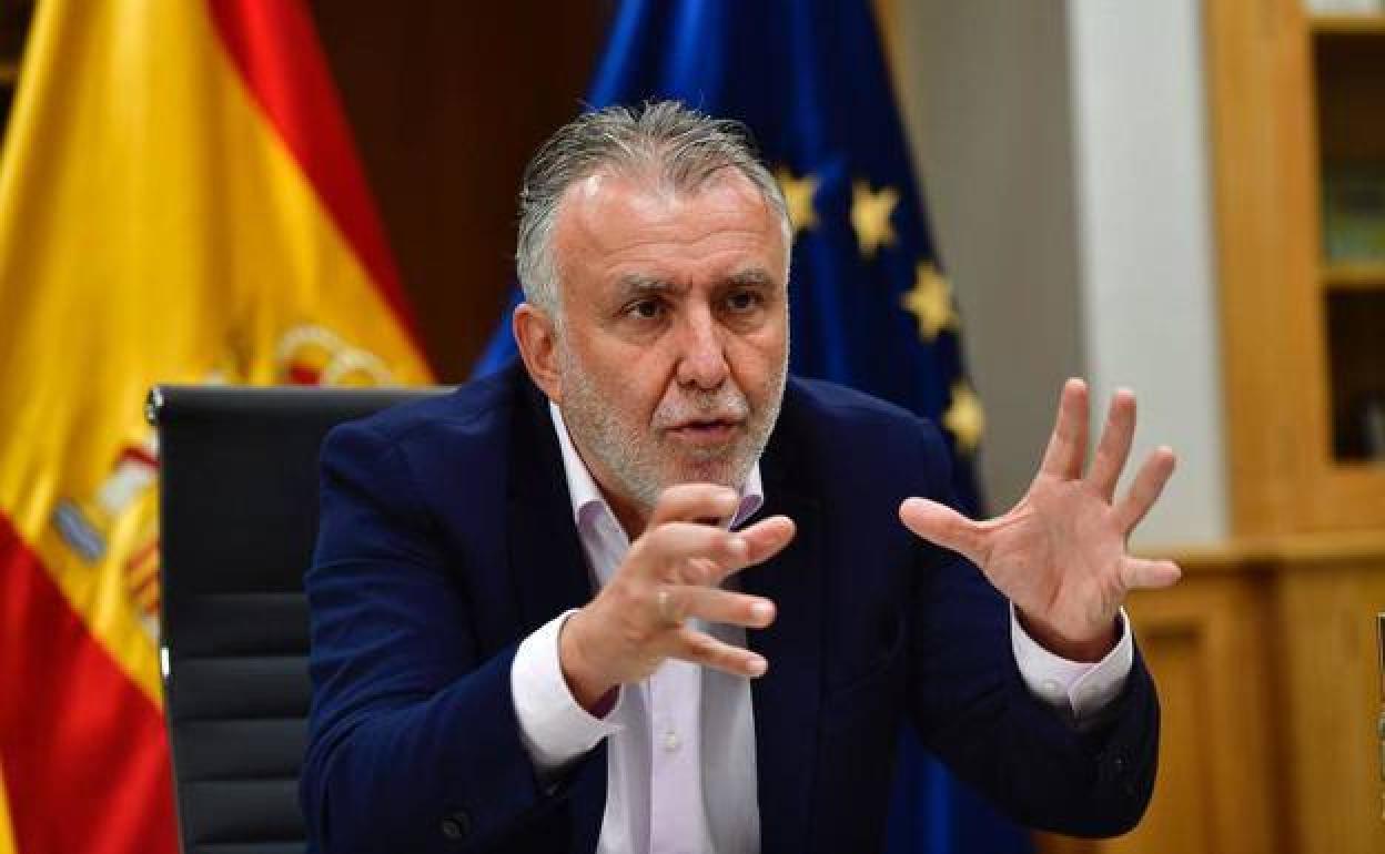 Ángel Víctor Torres. 