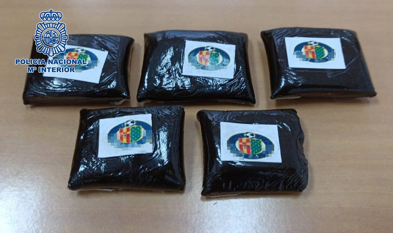 Detenida en La Isleta con cinco piezas de hachís