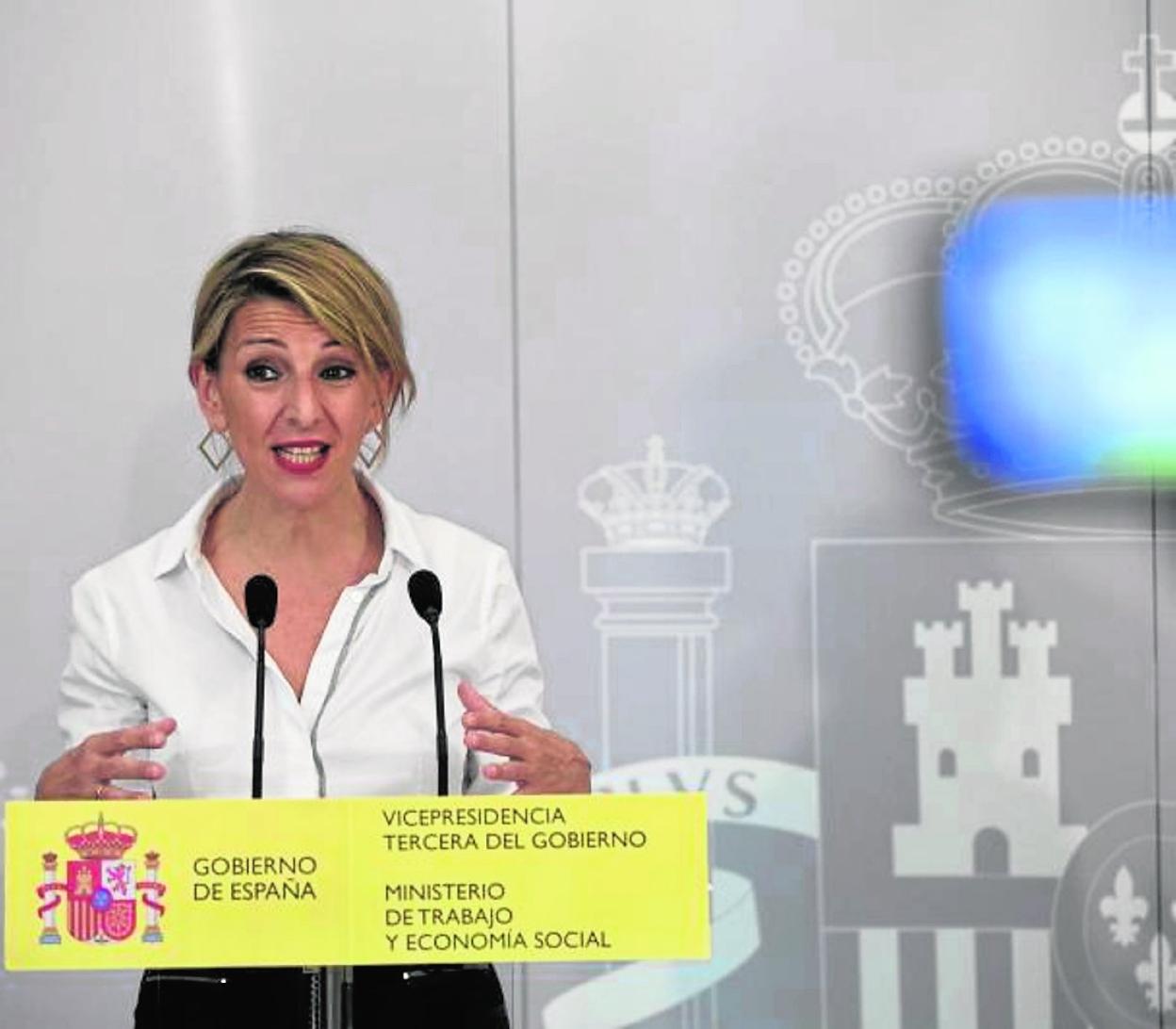 La ministra de Trabajo, Yolanda Díaz, tras la reunión con las comunidades autónomas. 