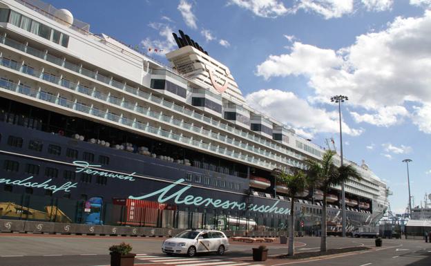 El grupo TUI Cruises es el que más ha apostado por los cruceros en Canarias, con La Luz como puerto base. 