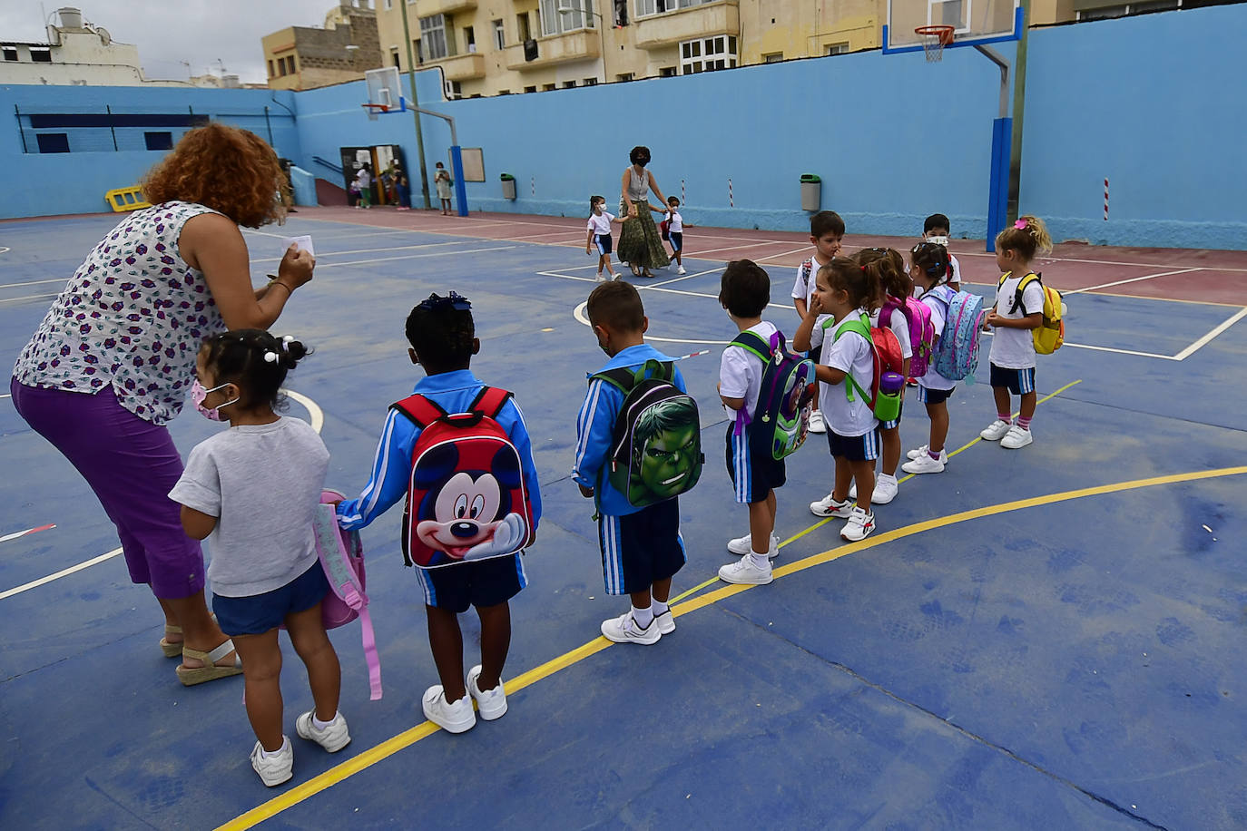 Imagen de archivo y sin relación con la información, de un colegio en la capital grancanaria. 