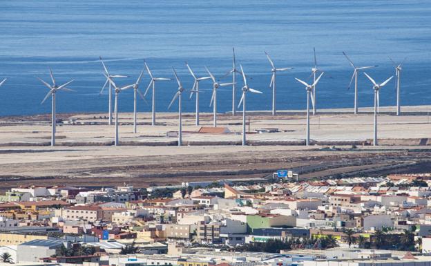 Un nuevo pico histórico de generación de energía eólica y renovable en la isla