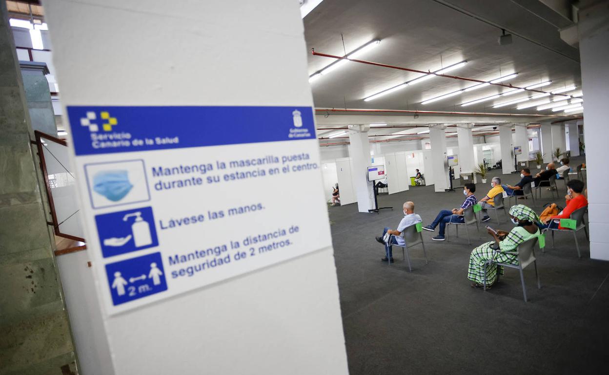 Centro de vacunación en Infecar