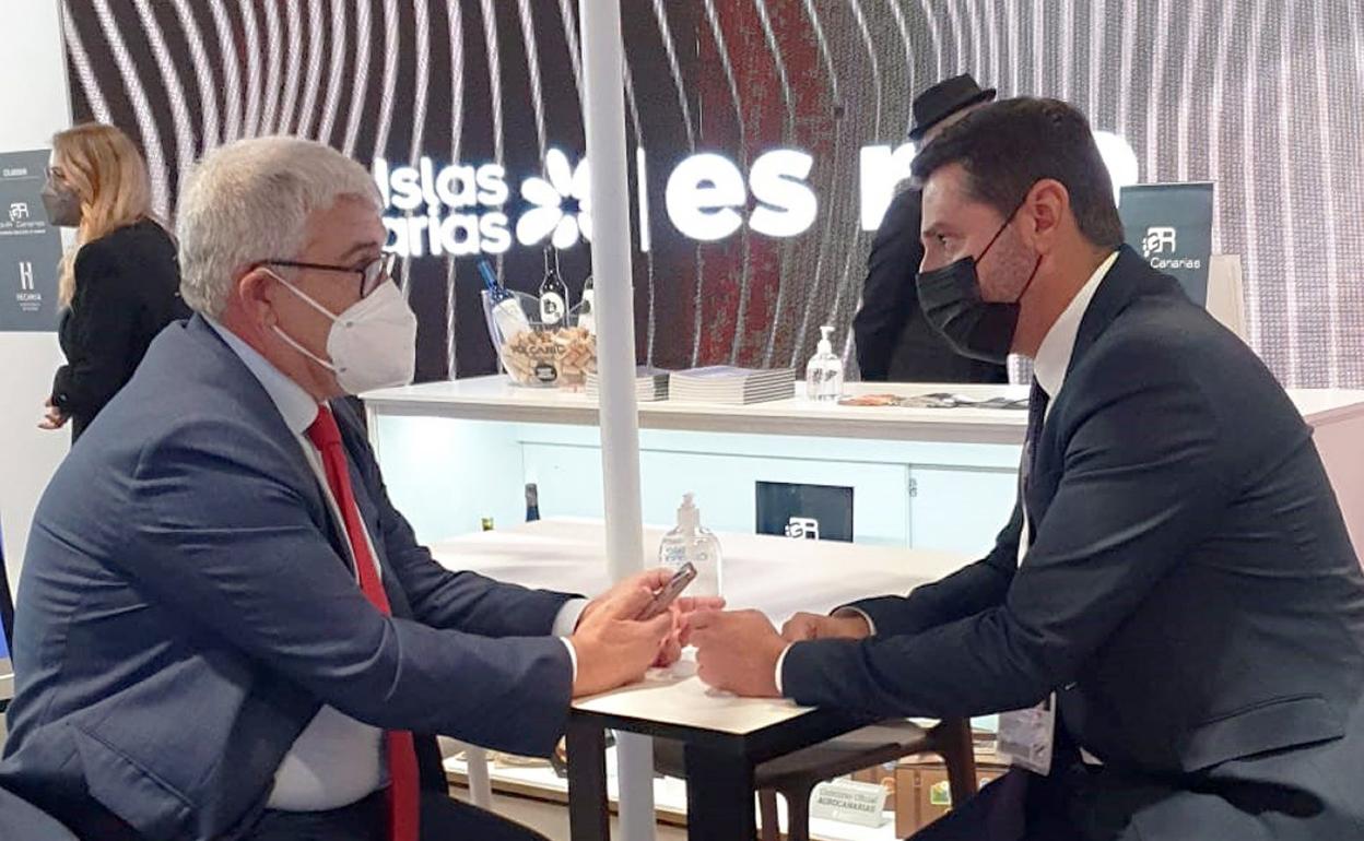 Rivas y Marichal, durante su encuentro en Fitur. 