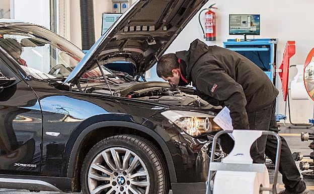 Revisión de un vehículo