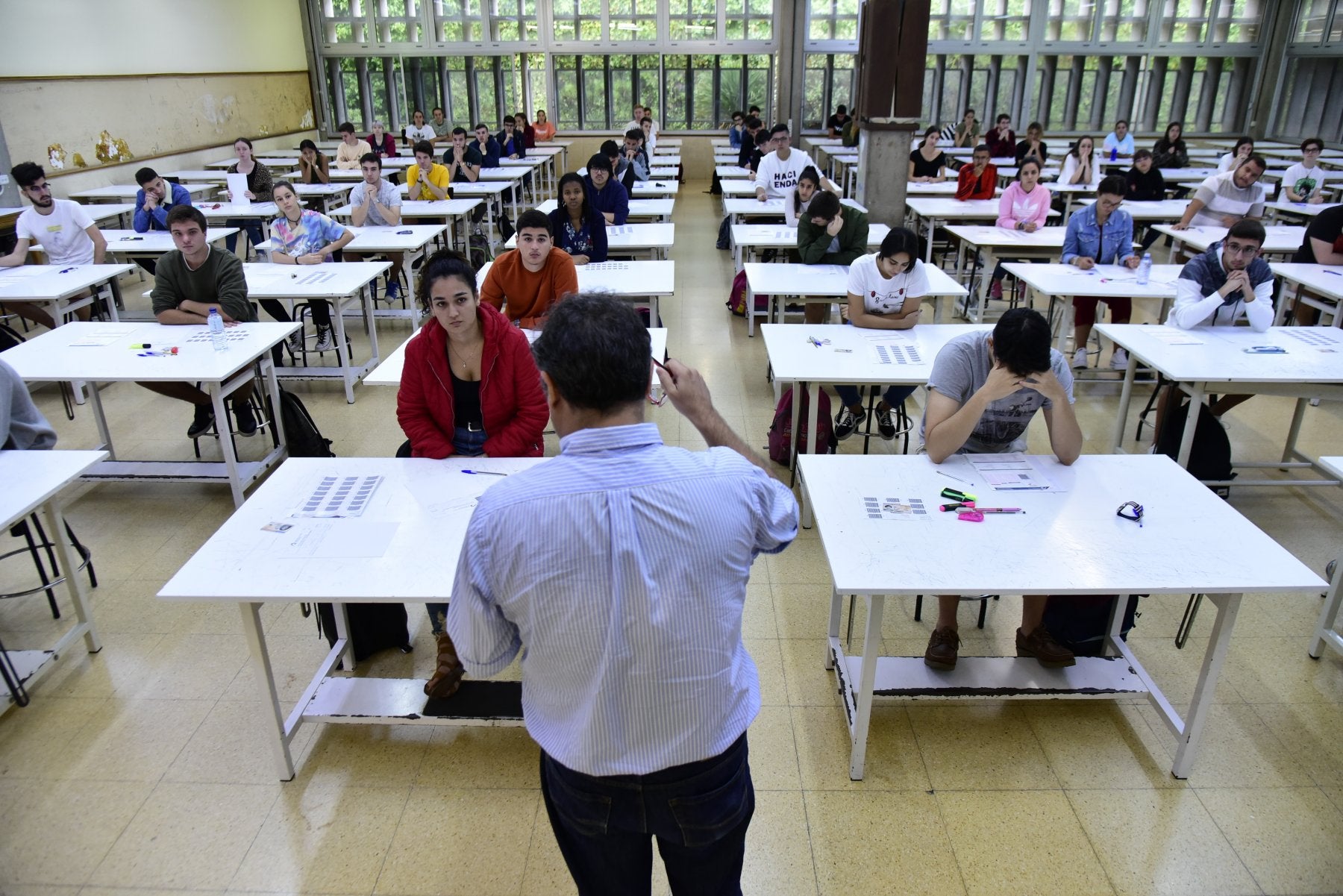 Estudiantes en la prueba de acceso a la universidad. 