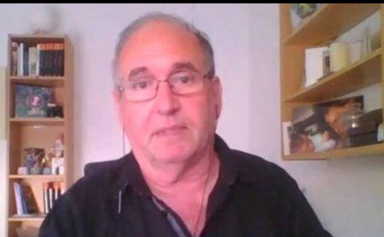 Imagen del portavoz de la familia de las niñas esta mañana en declaraciones a La Sexta. 