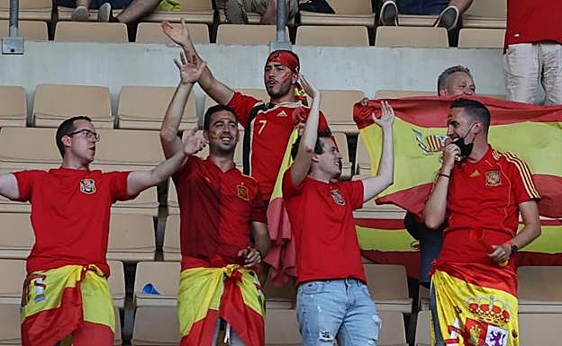 'Lleno' en La Cartuja: 12.517 espectadores