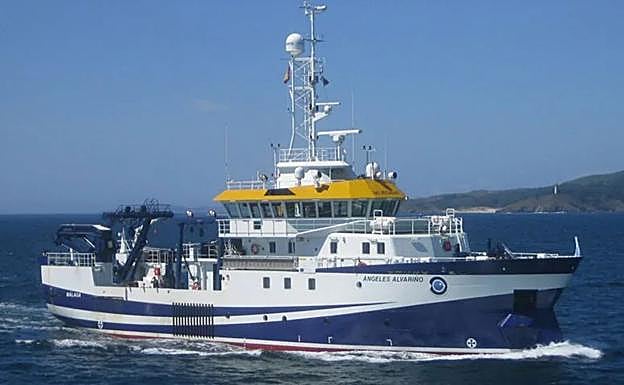 El buque Ángeles Alvariño reanuda la búsqueda de Anna y Tomás
