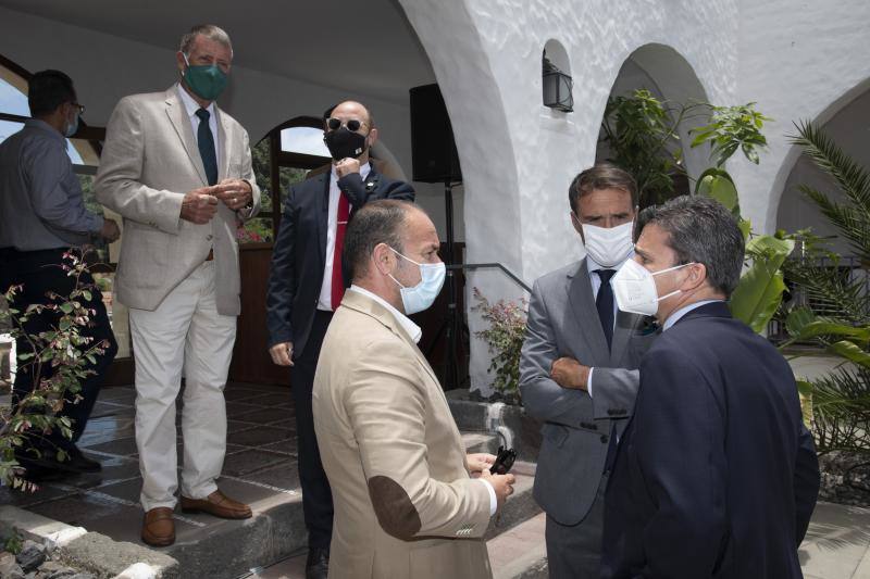 Imagen secundaria 2 - Torres agradece a Skal Gran Canaria su trabajo en favor del turismo
