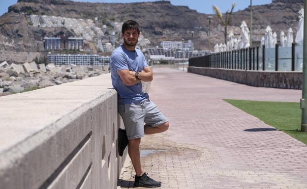 David Silva, ayer en Amadores Beach Club, mientras disfruta en la isla de sus vacaciones. 