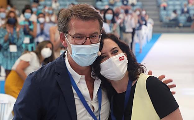 Feijóo exhibe músculo y reúne a la cúpula del PP para su reelección