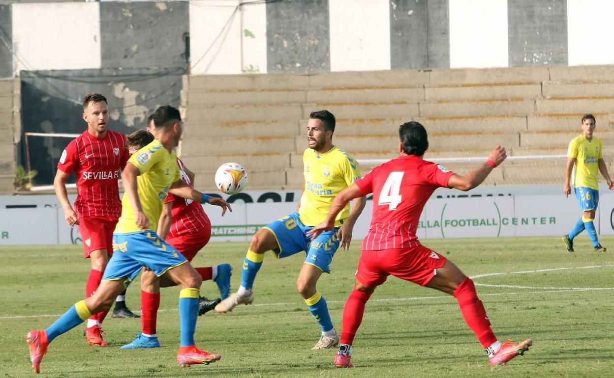 Kirian es uno de los centrocampistas consolidados. 