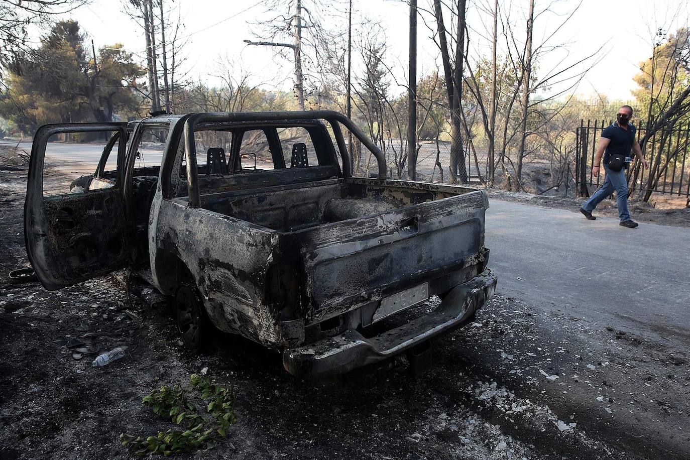 Fotos: Incendio potente en Atenas