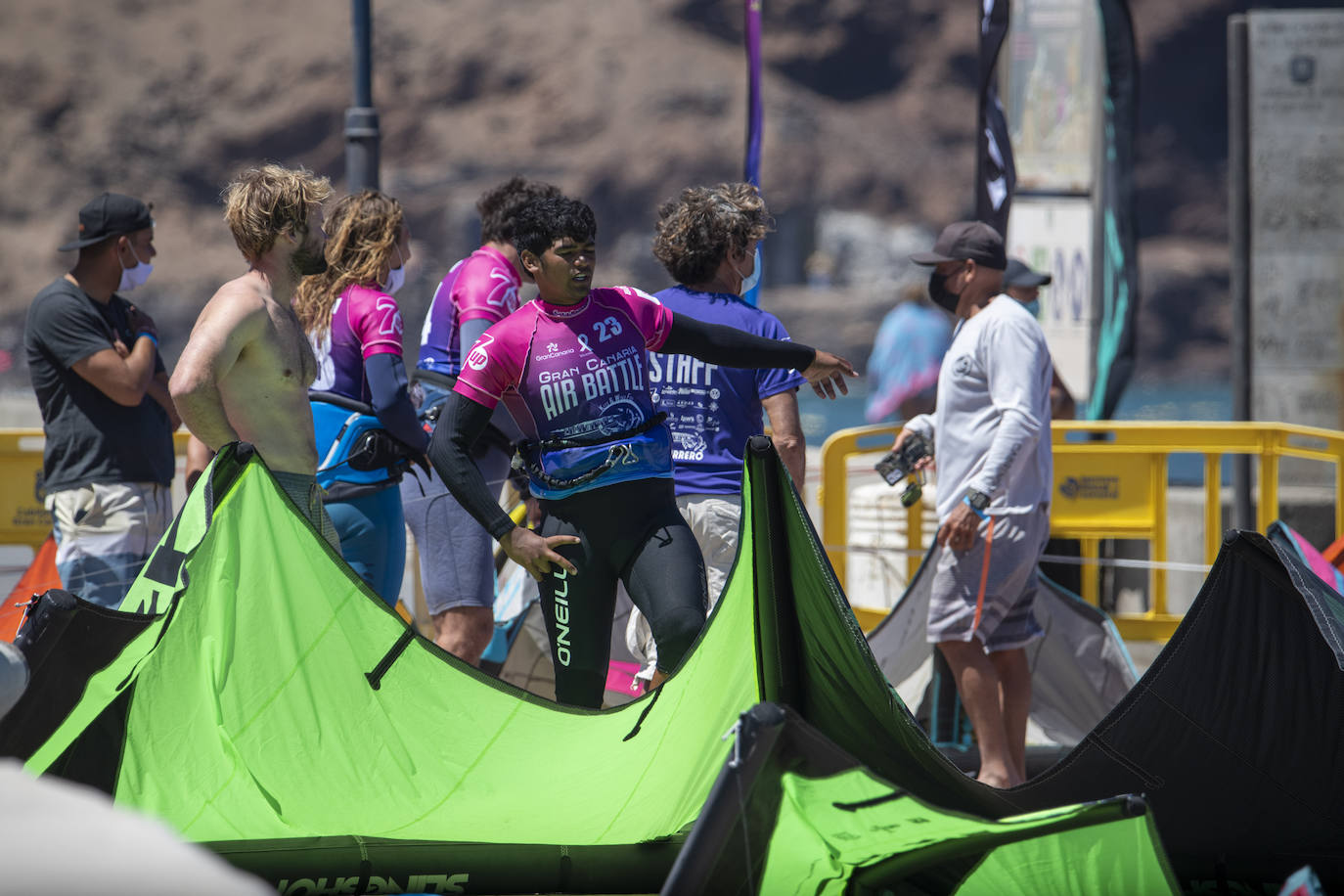 Fotos: El burrero acoge el campeonato de España de Kiteboarding y la primera competicion de Wing Foil de la isla