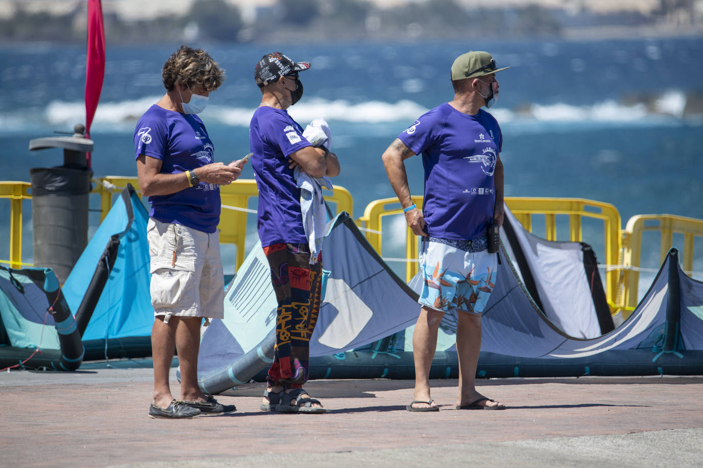 Fotos: El burrero acoge el campeonato de España de Kiteboarding y la primera competicion de Wing Foil de la isla