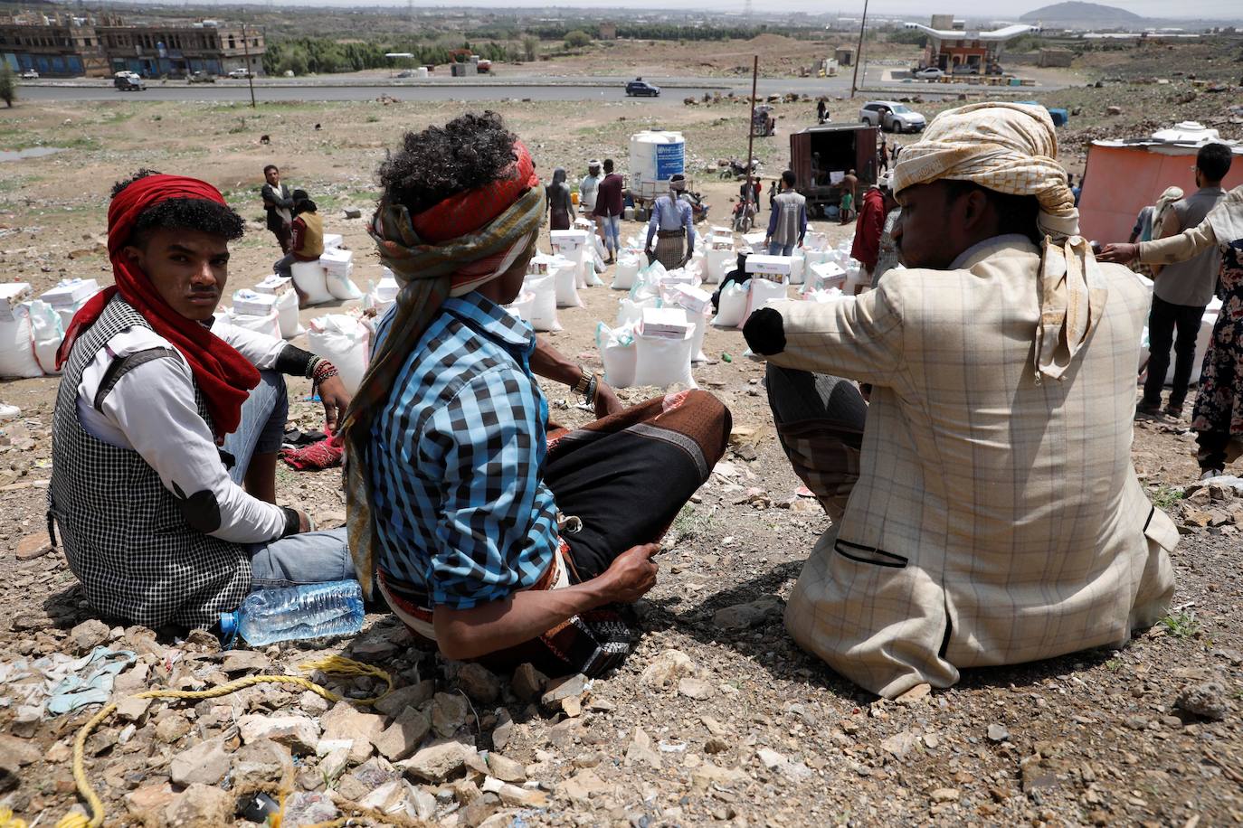 Fotos: La ONU lleva alimentos a Yemen