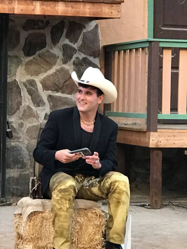 En la imagen, el diseñador Alejandro Gómez Palomo. 