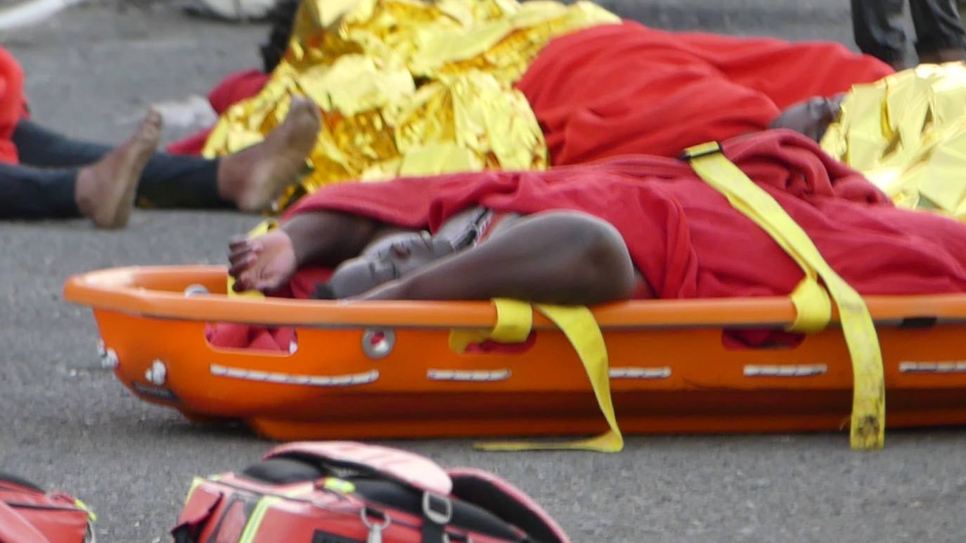 Fotos: Llegada de los inmigrantes rescatados al muelle de Arguineguín