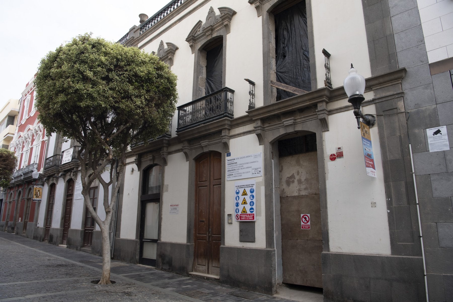 Imagen del inmueble precintado por el Ayuntamiento capitalino. 