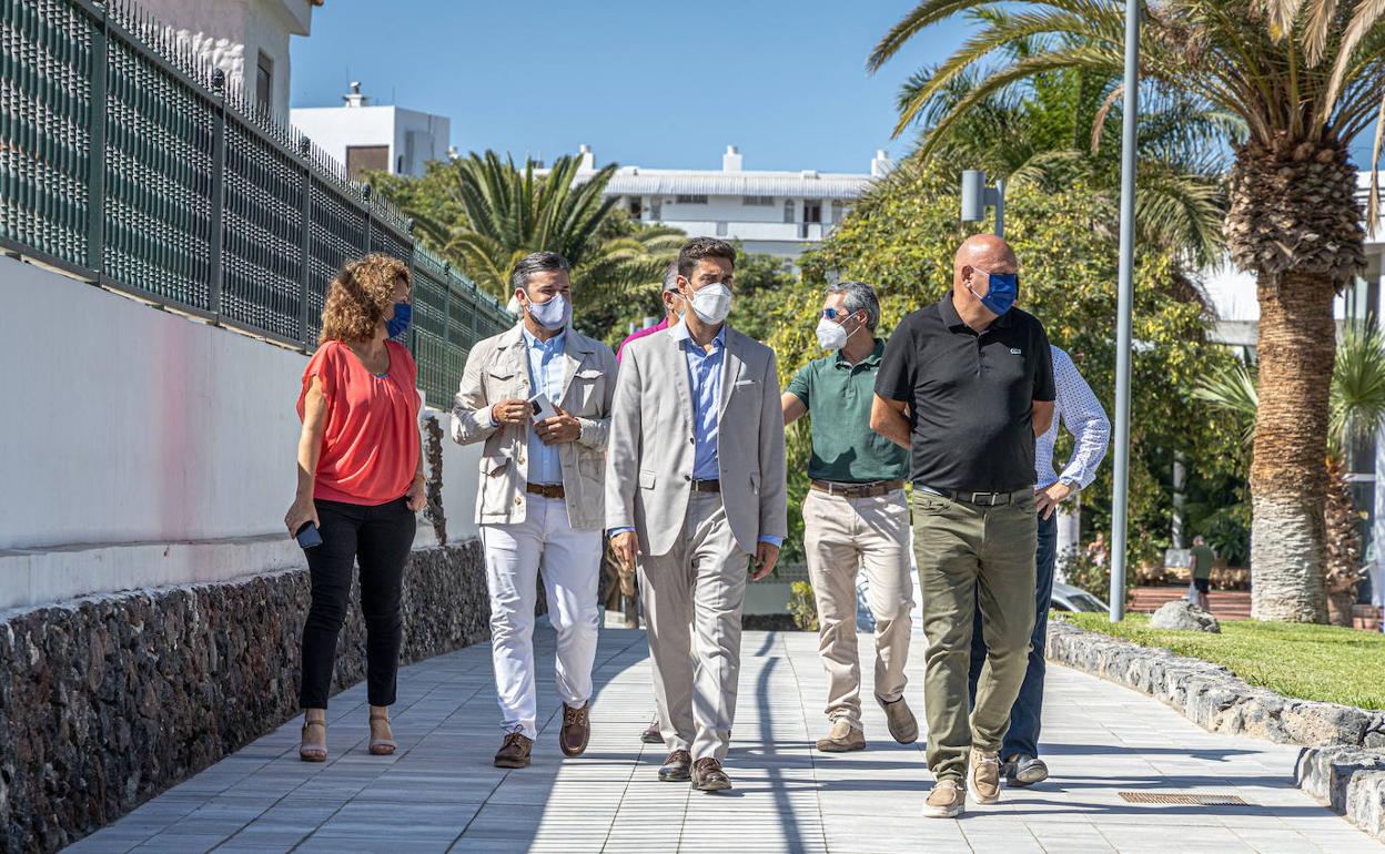 Visita al paseo peatonal de la calle España