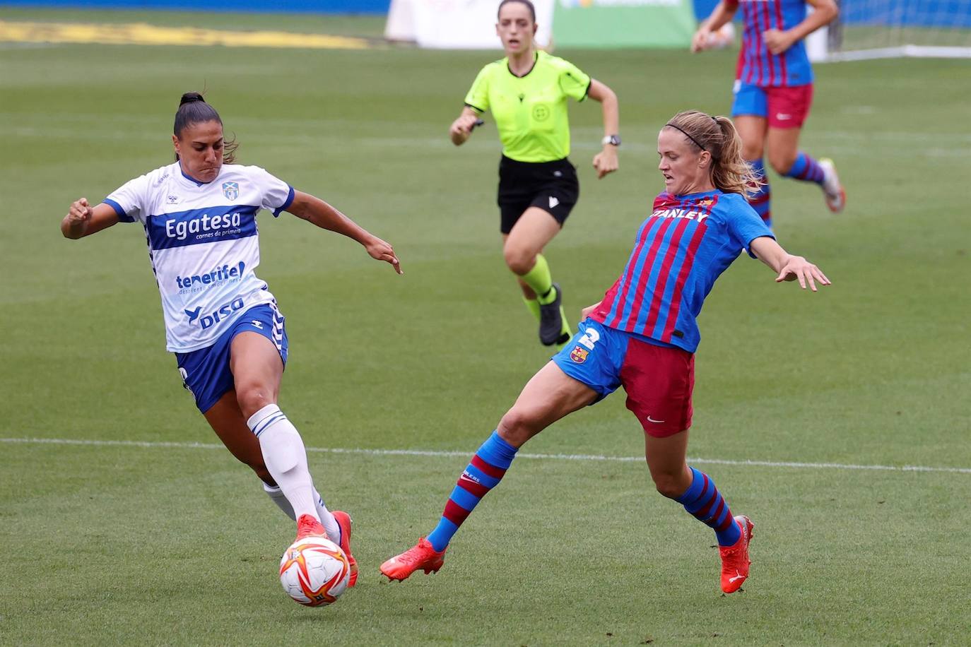 Fotos: El Barcelona Femenino arrolla al Grandilla (5-0)