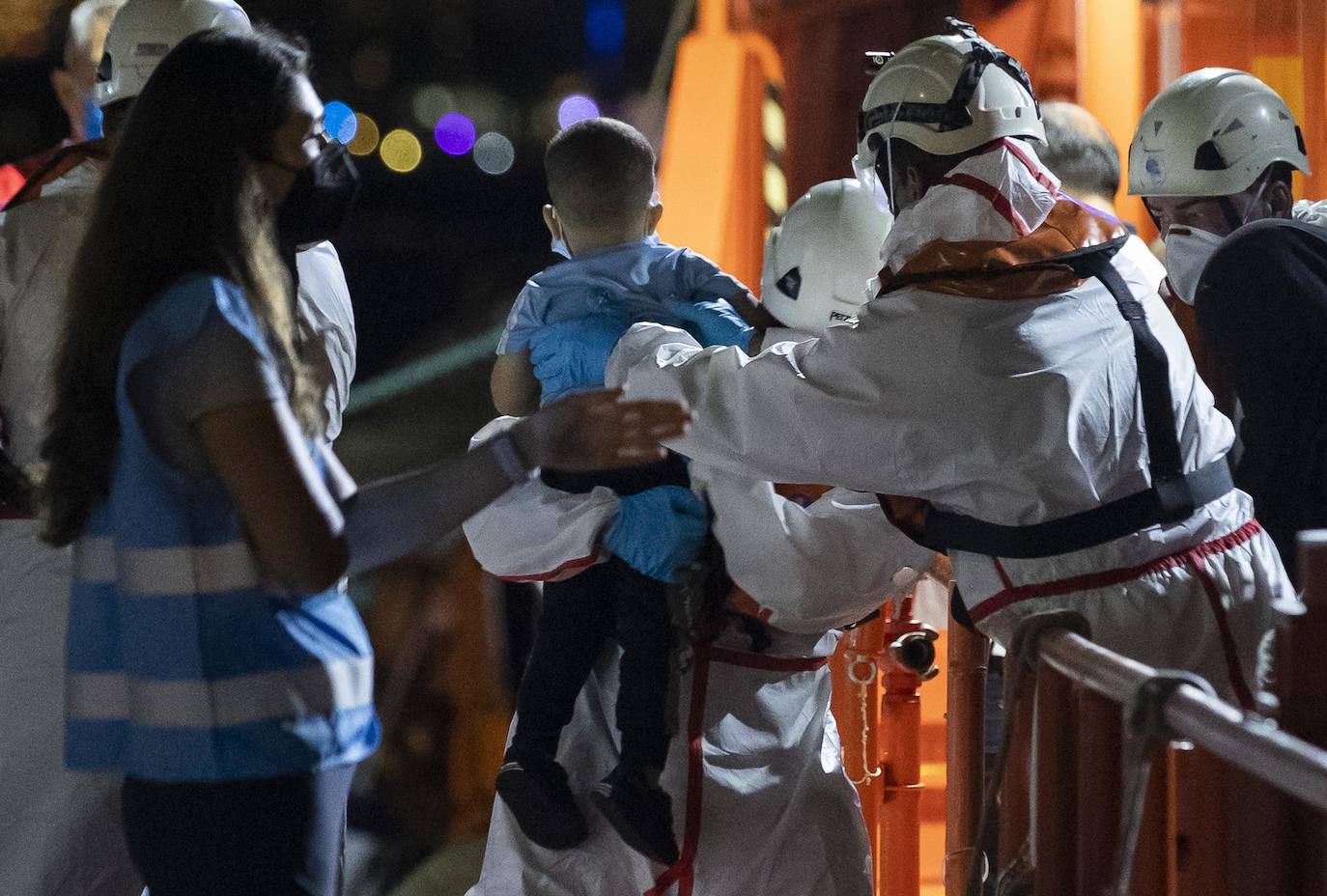 Fotos: Llegan a Canarias mas de 400 inmigrantes en un sólo día