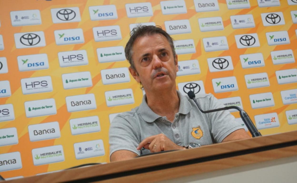 Fisac repasó la actualidad del equipo antes de tomar rumbo a Fuenlabrada. 