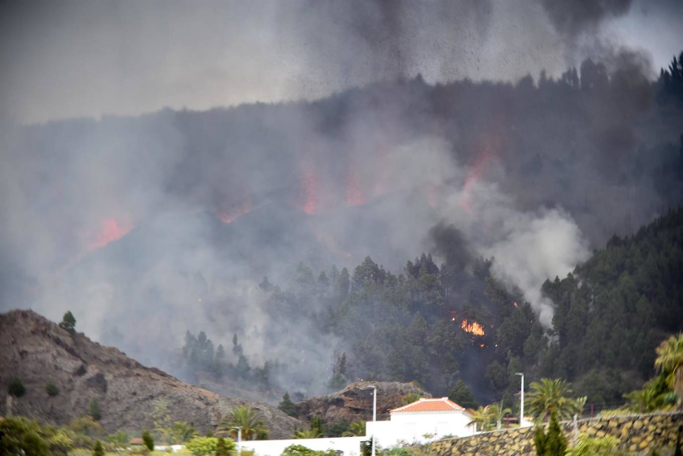 Fotos: Comienza una erupción volcánica en la Cumbre Vieja de La Palma