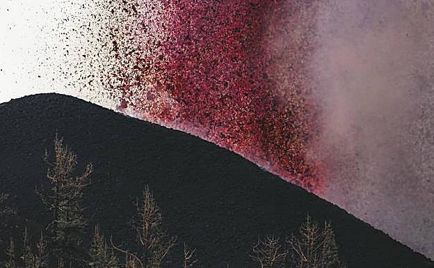 El director del Involcan no descarta nuevos puntos de emisión de lava