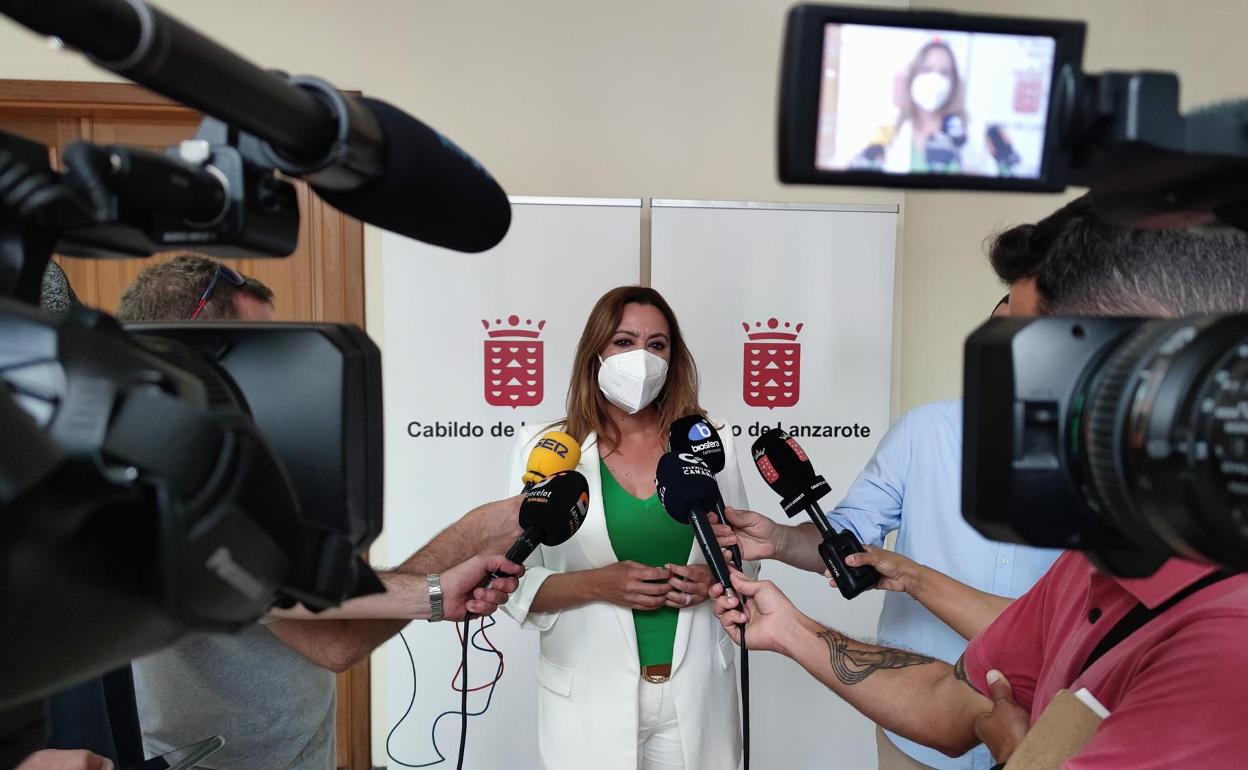 Corujo confía en que Aena invierta 19,5 millones de euros en el aeropuerto