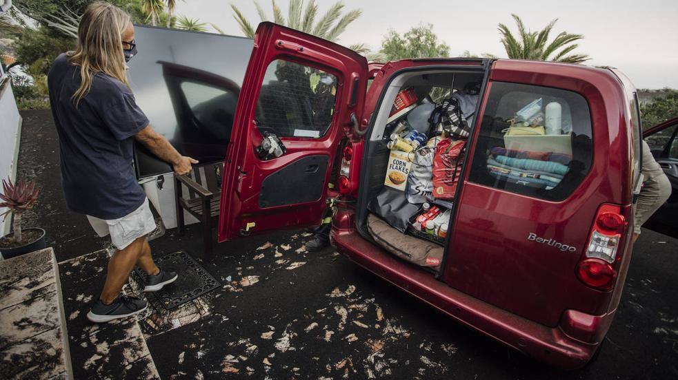 Gobierno, Cabildo y ayuntamientos de La Palma firman el registro único de afectados