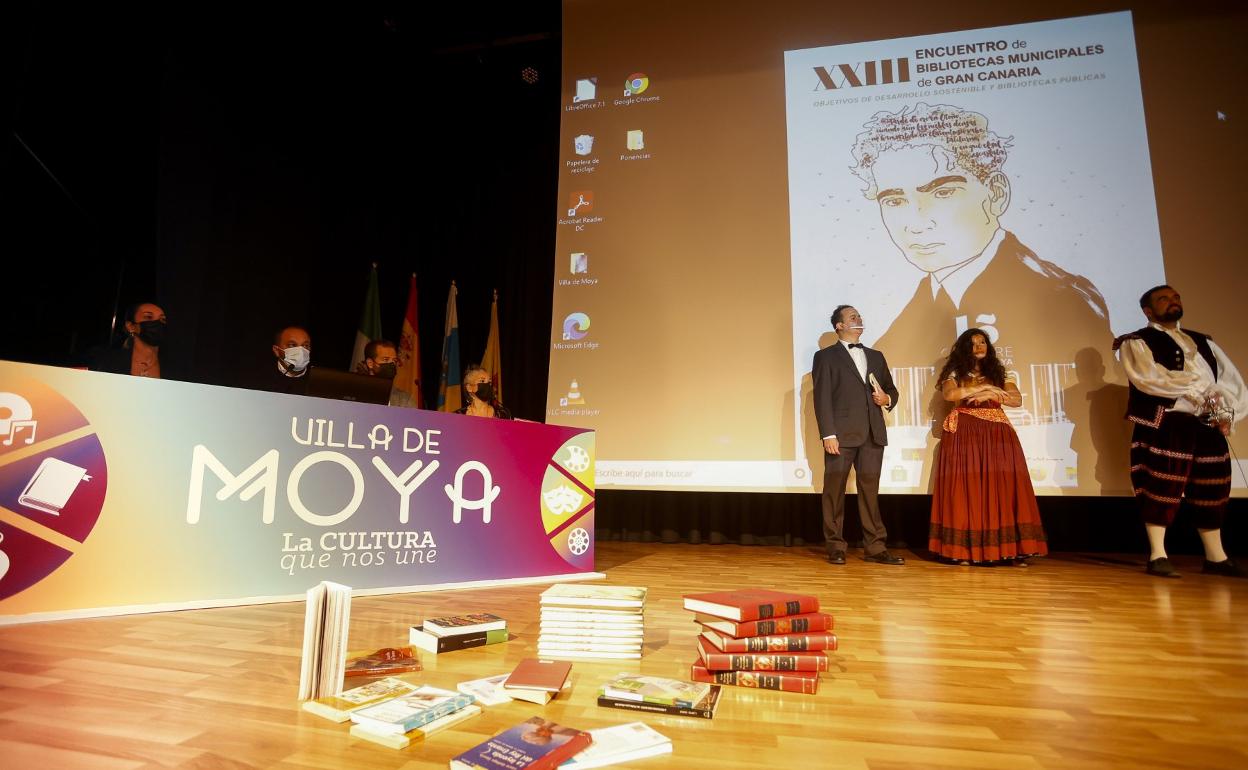 Imagen del acto de apertura del encuentro de bibliotecas municipales celebrado en Moya. 