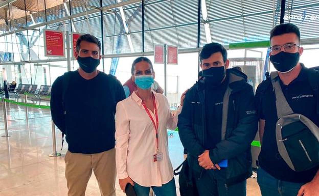 Miembros del equipo de Aerocamaras. 