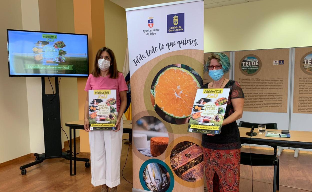 La alcaldesa, Carmen Hernández, y la concejal de Agricultura, Auri Saavedra, durante la presentación de esta campaña de concienciación. 