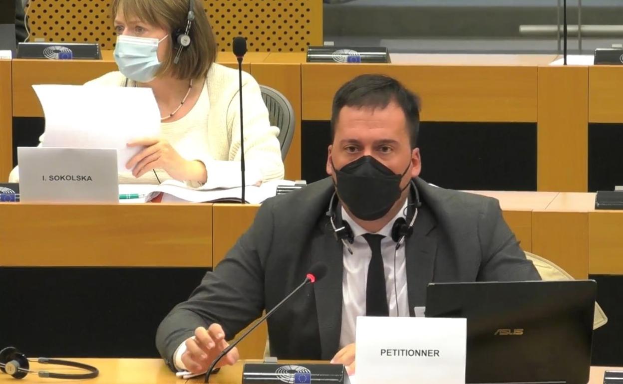 El abogado Dennis Miranda Wallace, en el Parlamento Europeo. 